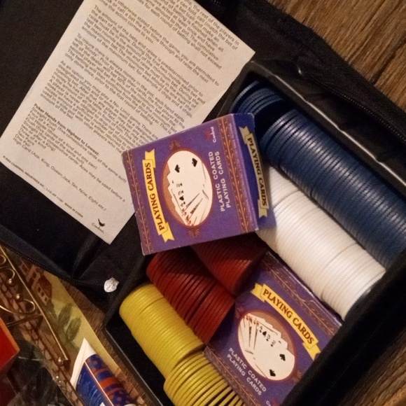 Poker set - Picture 1 of 3
